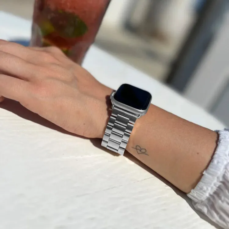 #1 Best Seller: Apple Watch Steel Strap (Silver)  Limited Stock!