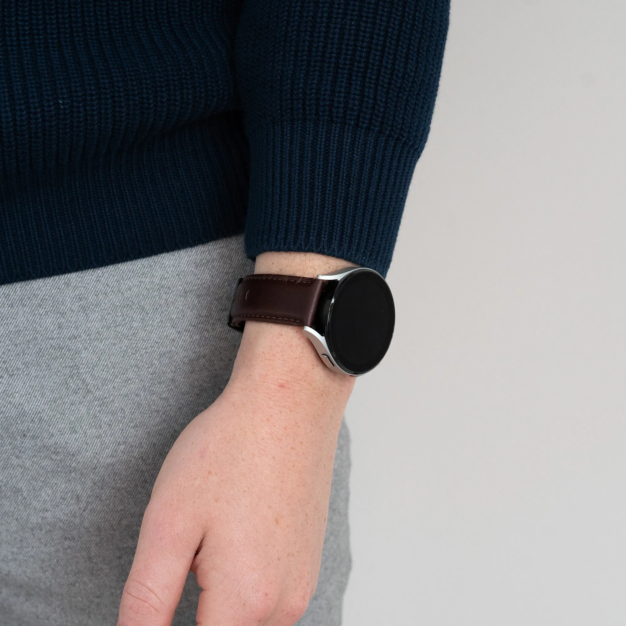#1 Best Seller: Bandz Huawei Watch 4 (Pro) Leather Strap 'Classic' (Dark Brown)  Stylish & Comfortable