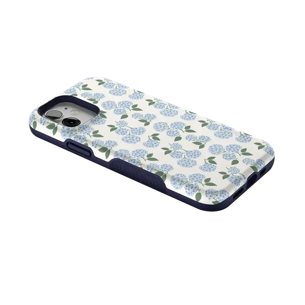 Affordable Luxury Nantucket Cottage | Blue Hydrangea Case  Ends Soon!