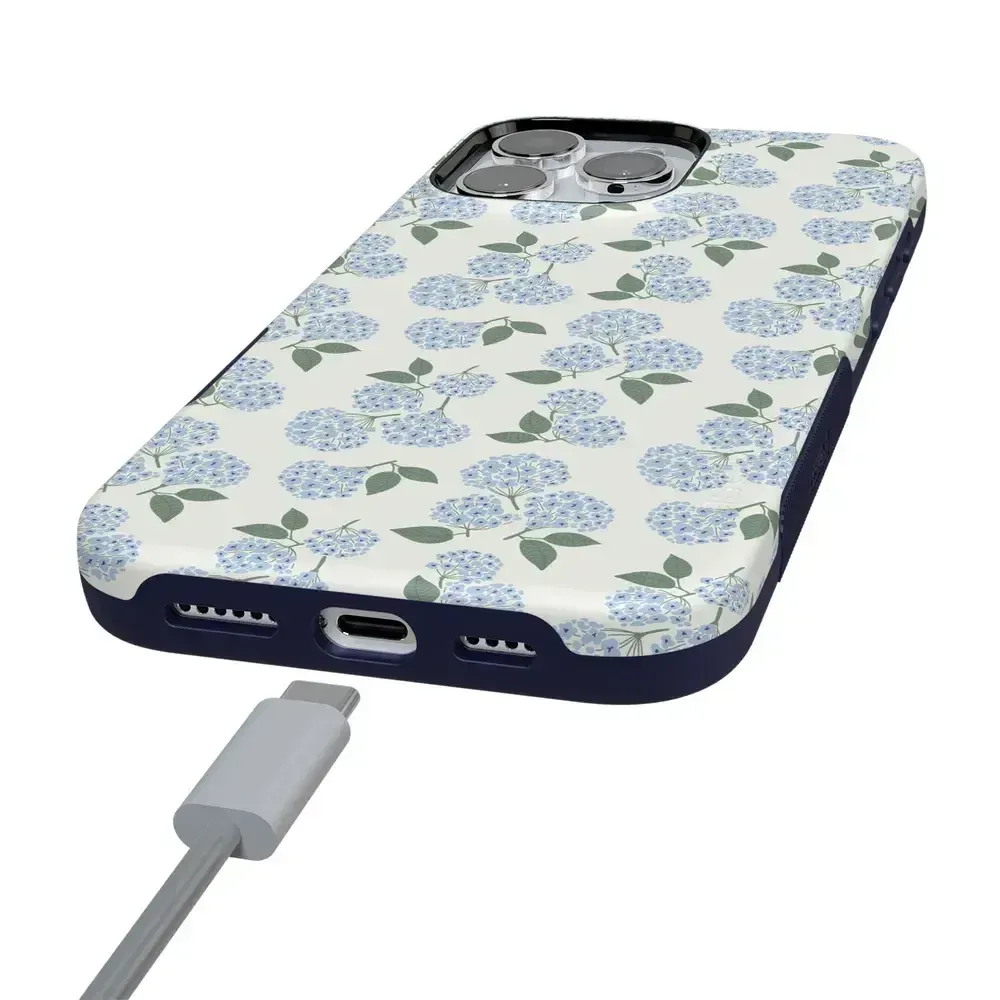 Affordable Luxury Nantucket Cottage | Blue Hydrangea Case  Ends Soon!