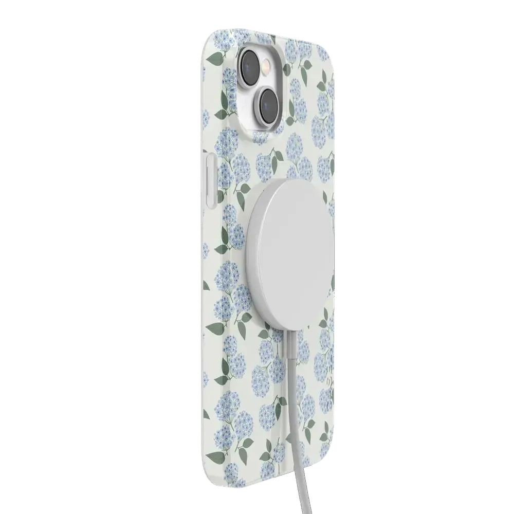 Affordable Luxury Nantucket Cottage | Blue Hydrangea Case  Ends Soon!