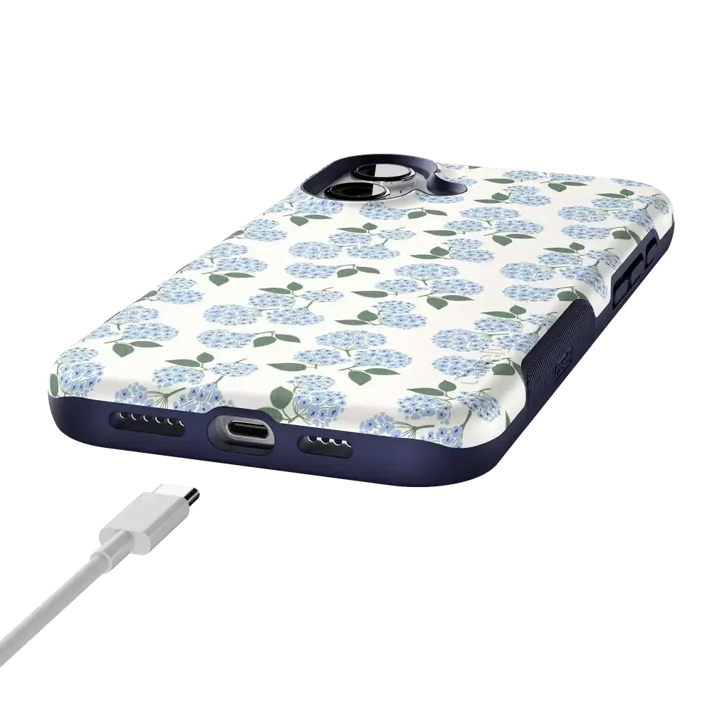 Affordable Luxury Nantucket Cottage | Blue Hydrangea Case  Ends Soon!