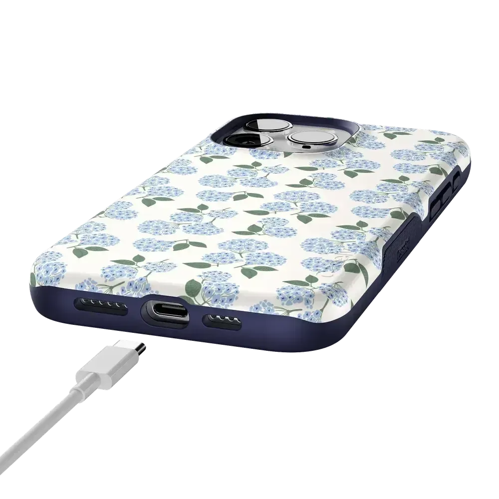 Affordable Luxury Nantucket Cottage | Blue Hydrangea Case  Ends Soon!