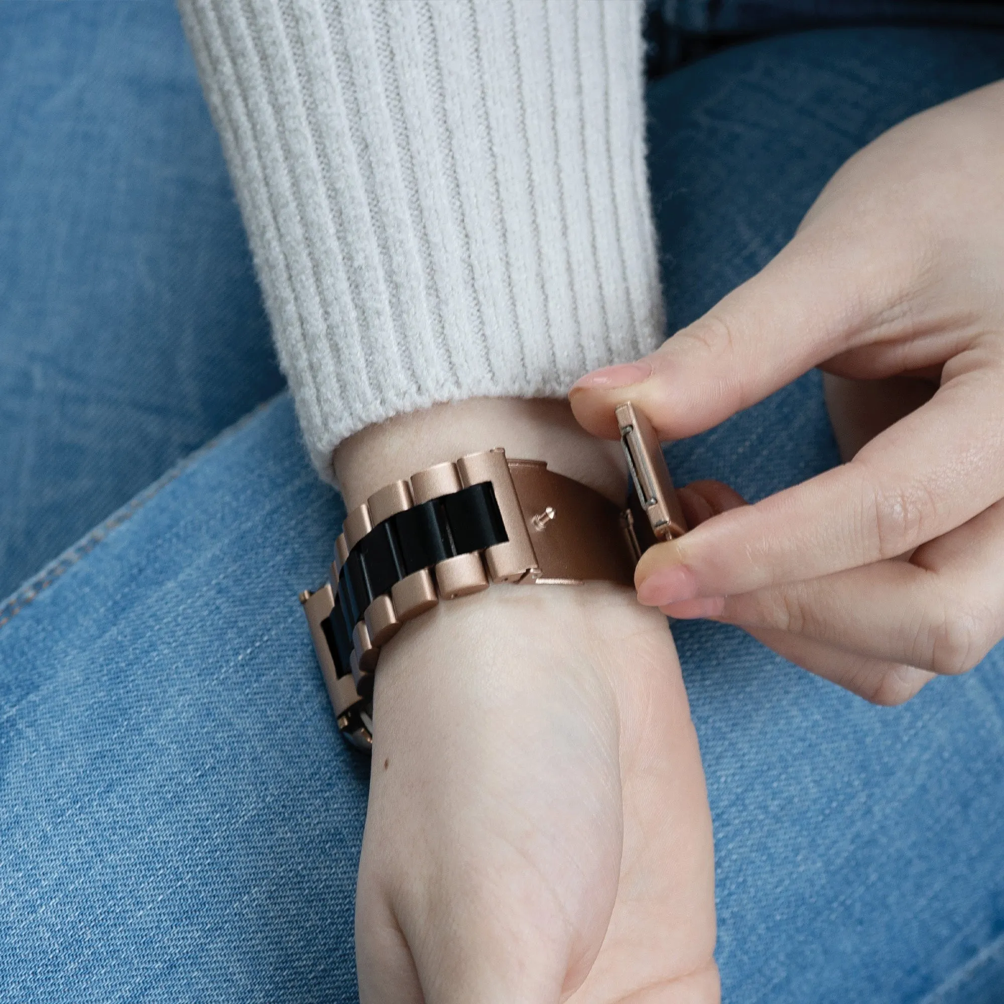 Best-Selling Apple Watch Steel Strap (Rose Gold/Black)  Today Only!