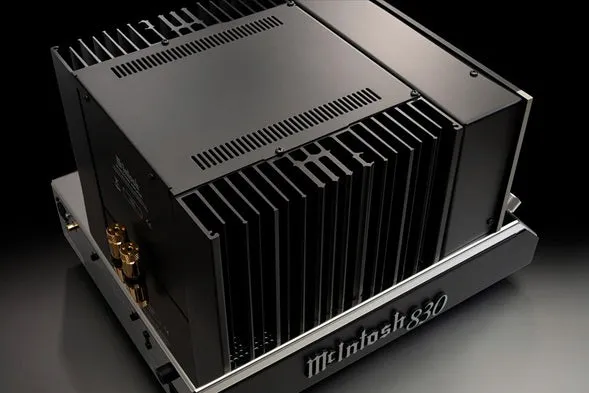 Bestseller McIntosh MC830 - 1-Channel Solid State Amplifier  Last Chance!