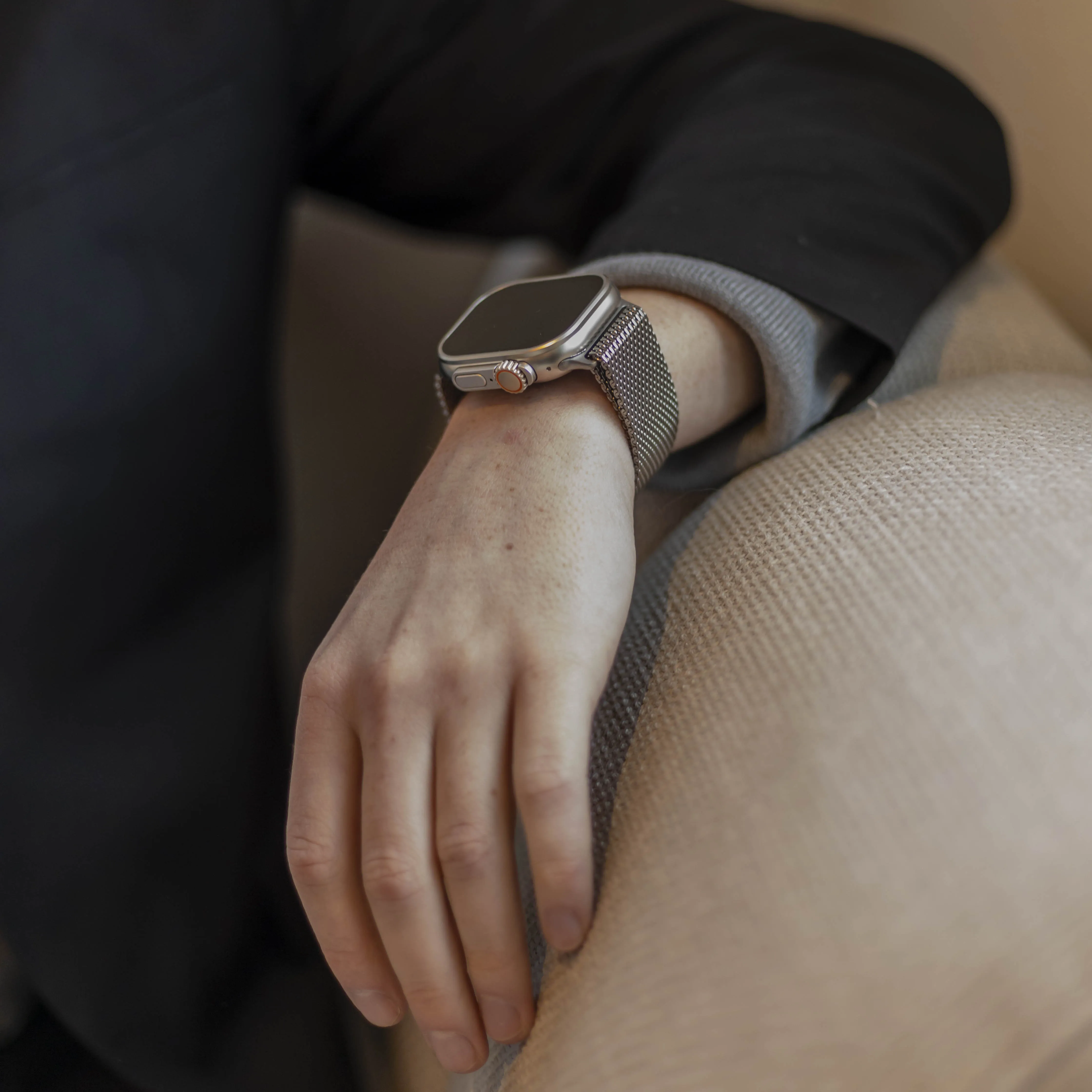 BestSelling Bandz Apple Watch Milanese Loop Strap with P-Buckle (Silver)  Stylish & Comfortable