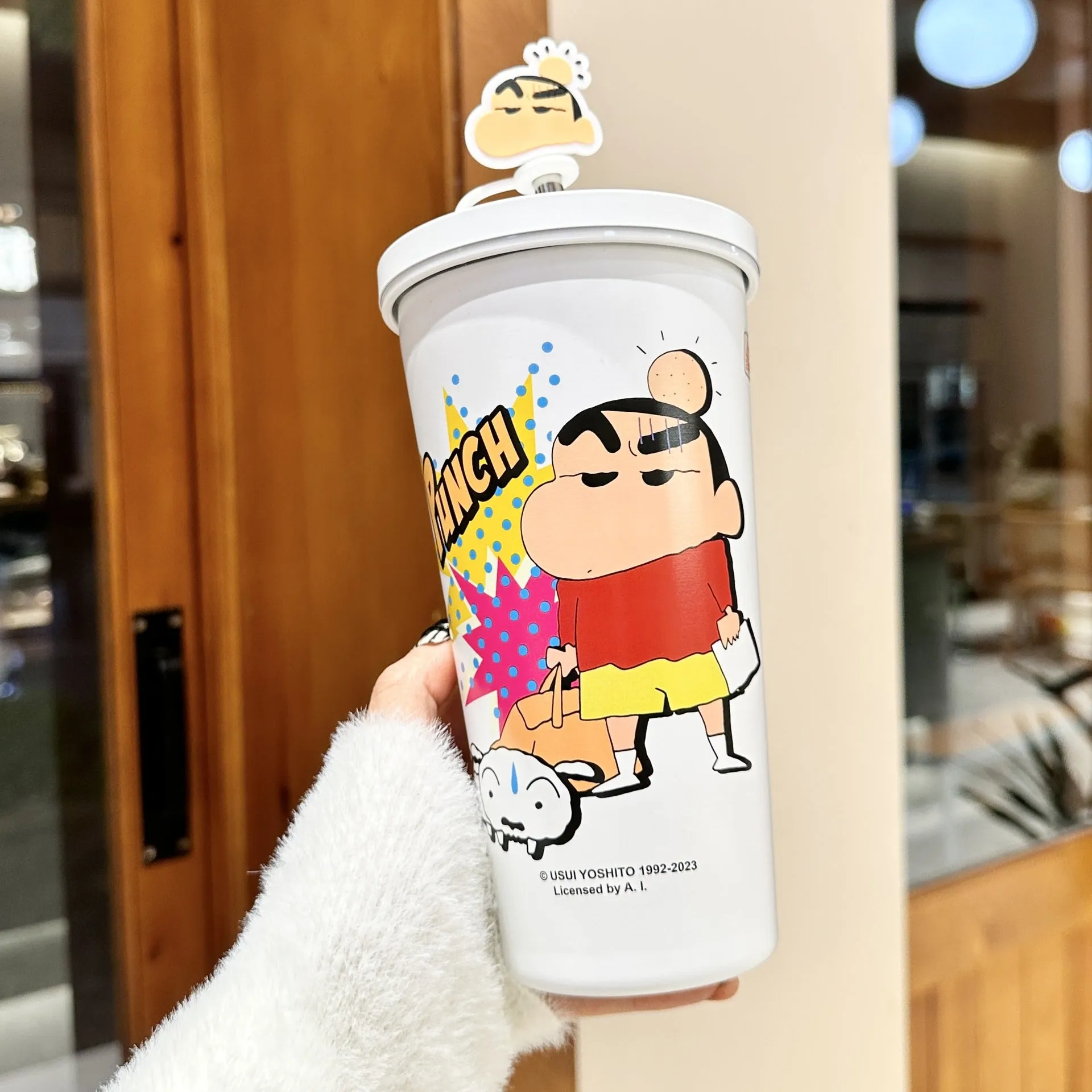 Crayon Shin-chan Large Capacity Straw Water Bottle