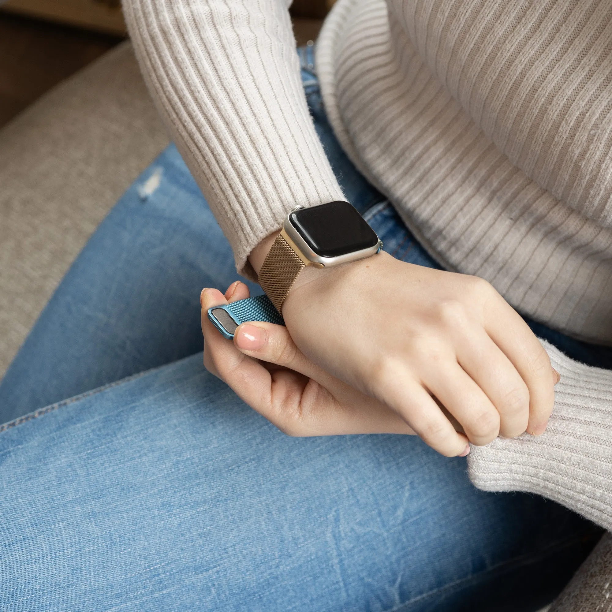 Doorbuster Apple Watch Milanese Strap (Gold/Blue)  Limited Release!