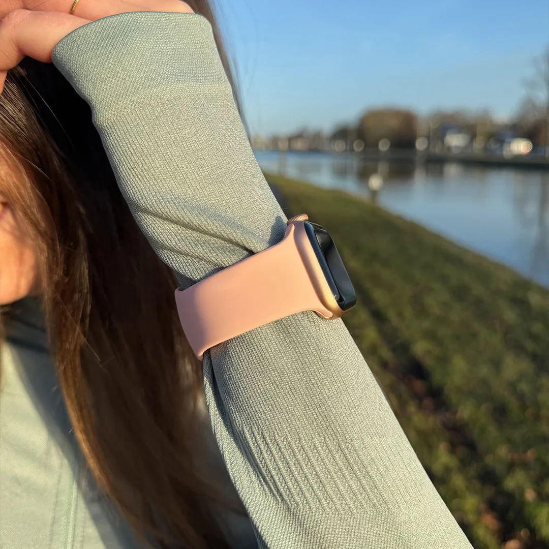 Editors Choice Apple Watch Silicone Strap Classic (Light Pink)  Dont Miss Out!