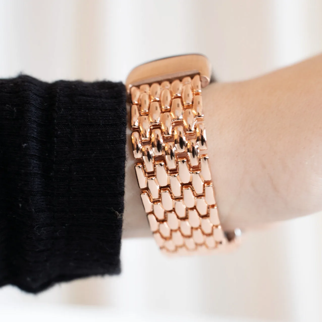 Editors Choice Fitbit Charge 6 Steel Strap Dragon (Rose Gold)  Limited Availability!