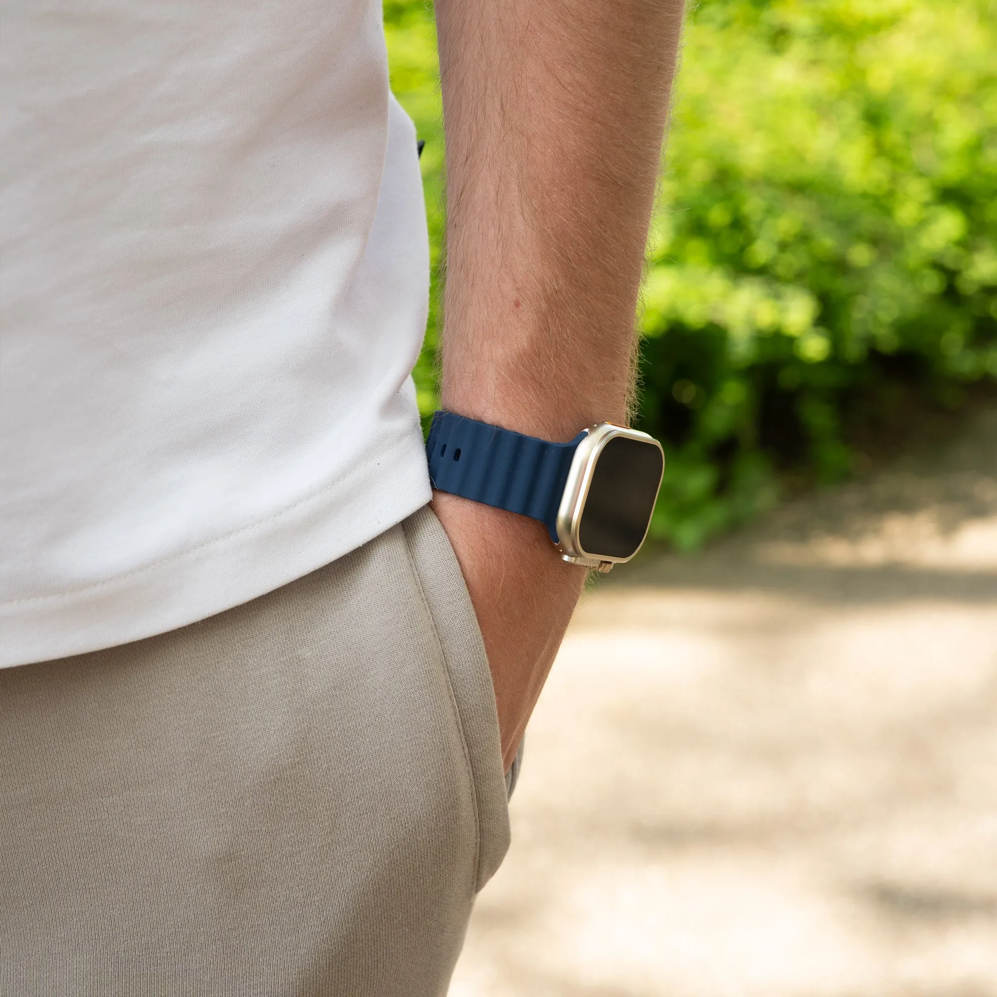 Editors Pick Bandz Apple Watch Ocean Strap (Dark Blue)  Limited Release!