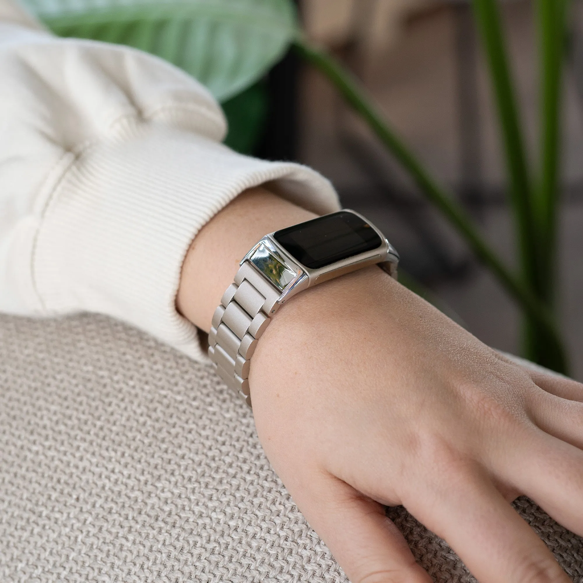 Editors Pick Fitbit Charge 6 Steel Strap (Starlight)  Limited Availability!