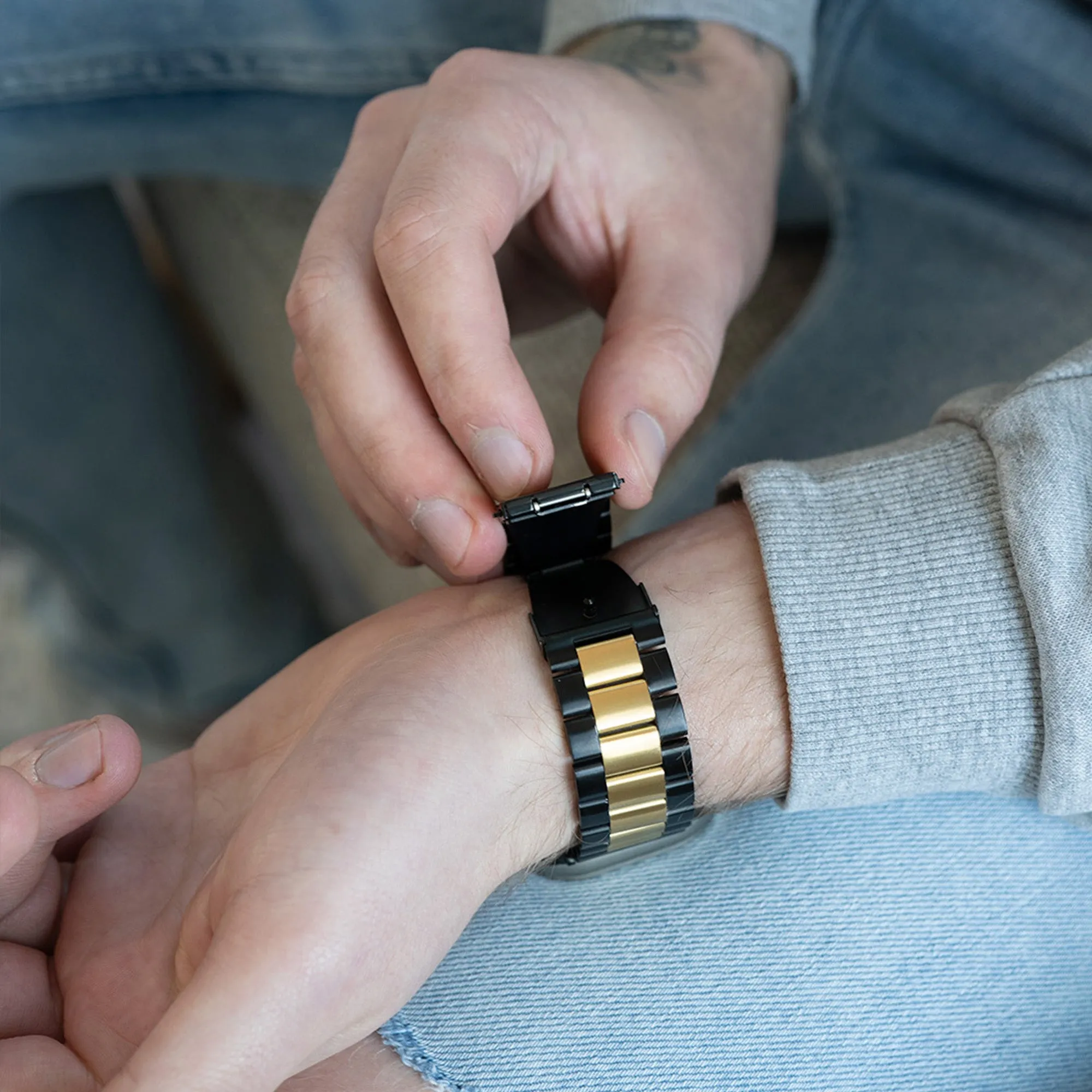 Exclusive Apple Watch Steel Strap (Black/Gold)  Last Few Pieces!