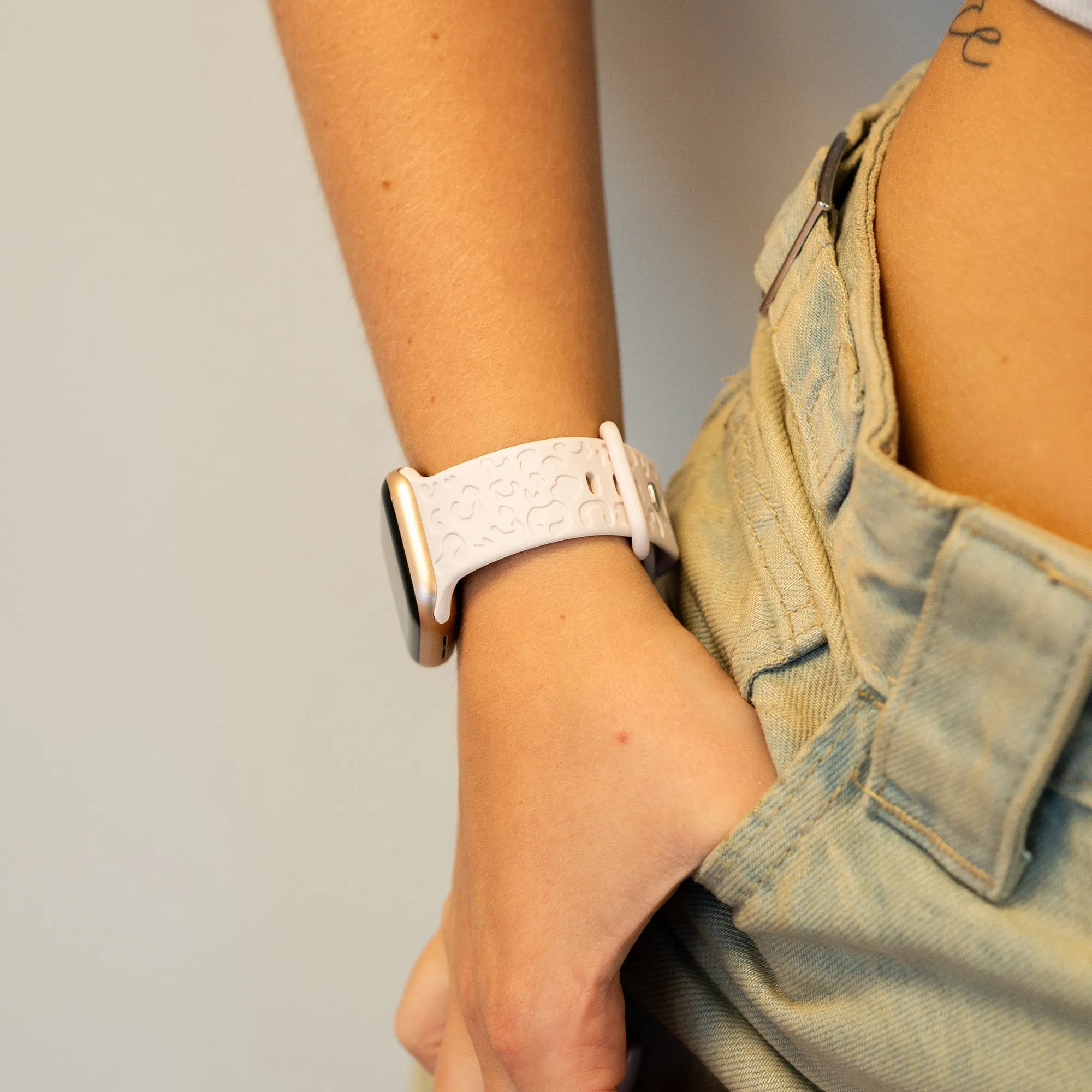 Final Few xoxo Wildhearts Apple Watch Silicone Strap Leopard Print (Light Pink)  Dont Miss Out!