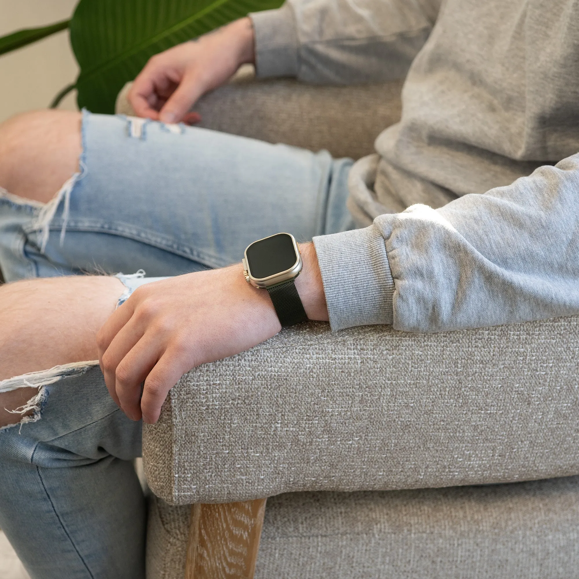 Flash Sale! Apple Watch Milanese Strap (Dark Green)  Last Chance!