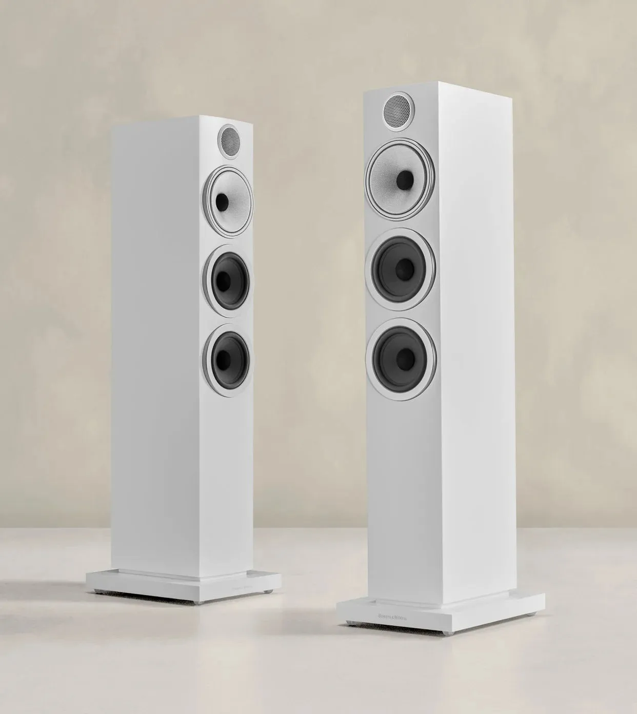 Flash Sale Bowers & Wilkins 704 S3 Floorstanding Speaker (Pair)  Limited Release!
