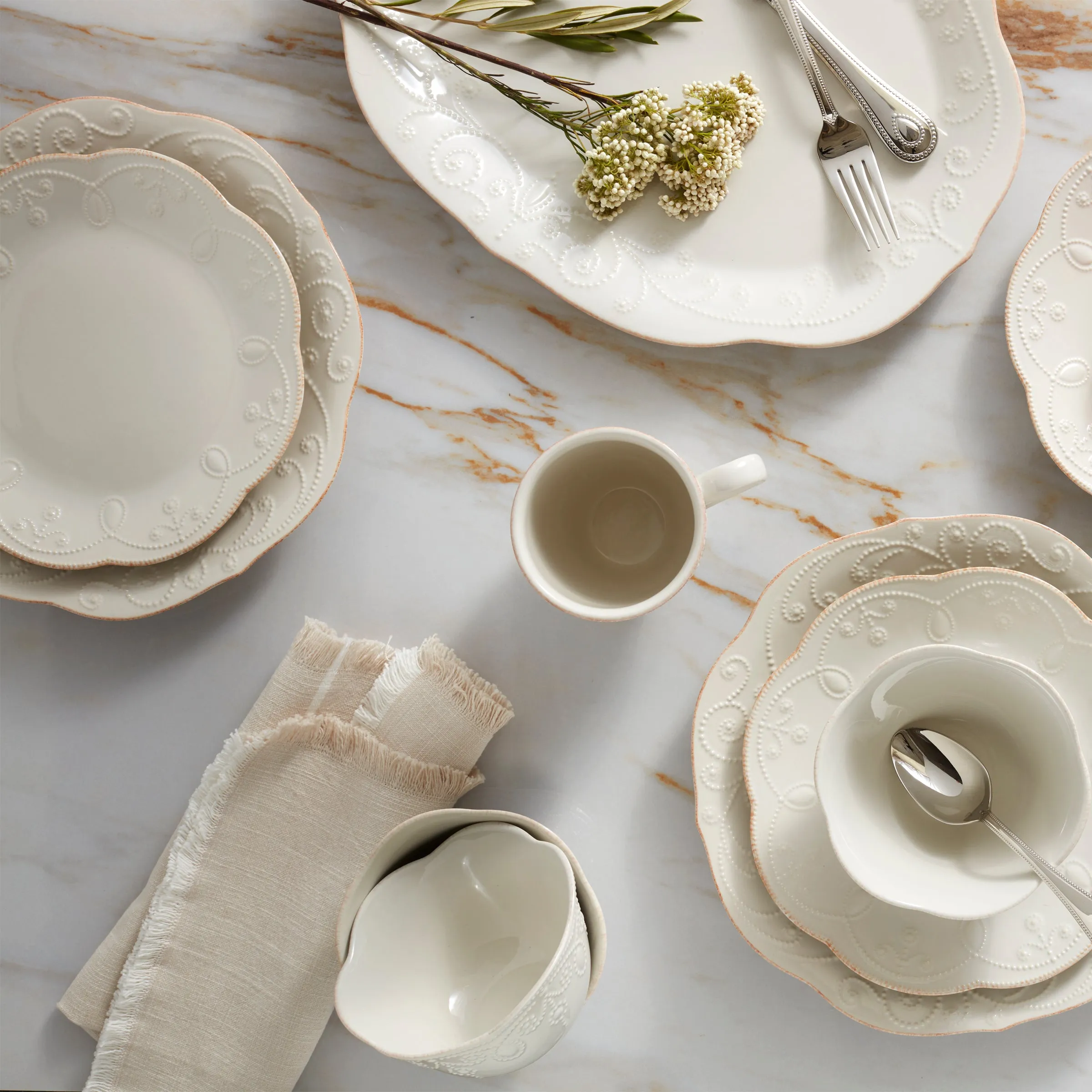 French Perle White 4-Piece Place Setting Lenox