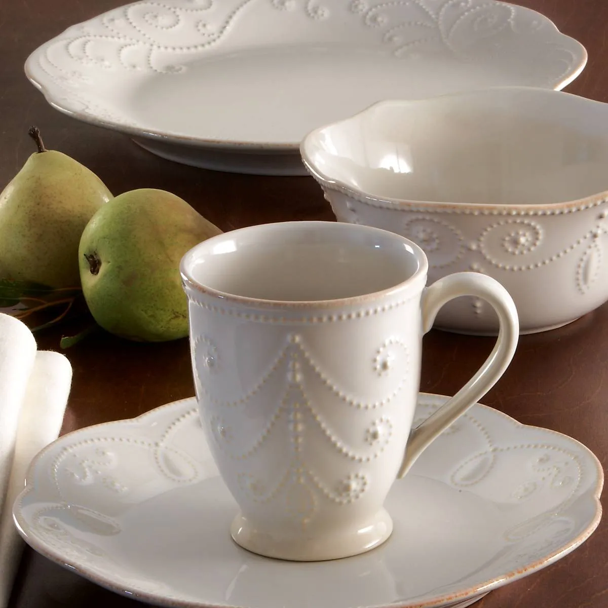 French Perle White 4-Piece Place Setting Lenox