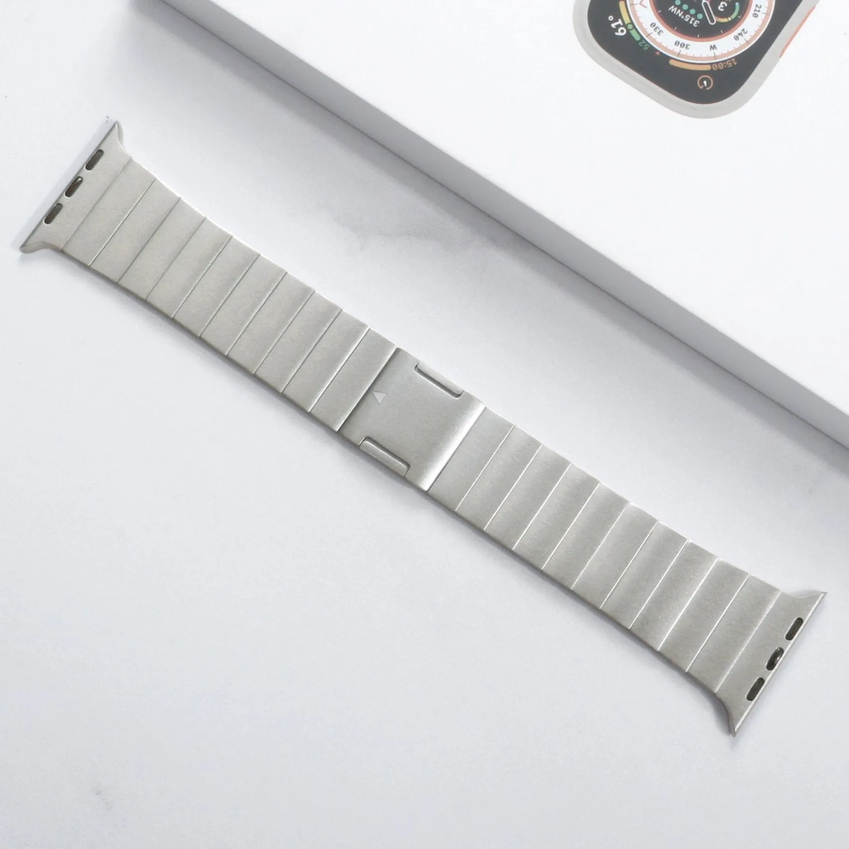 Hot Deal Apple Watch 'One Bead' Steel Strap (Titanium)  Stylish & Comfortable