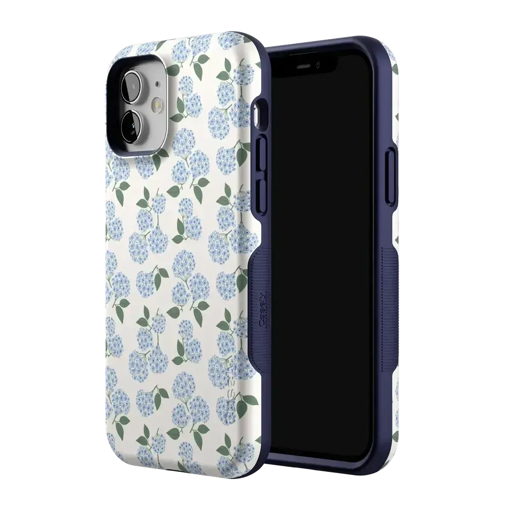 Insta-Worthy Nantucket Cottage | Blue Hydrangea Case  Going Fast!