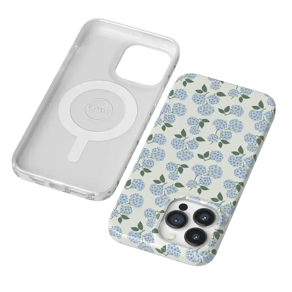 Insta-Worthy Nantucket Cottage | Blue Hydrangea Case  Going Fast!