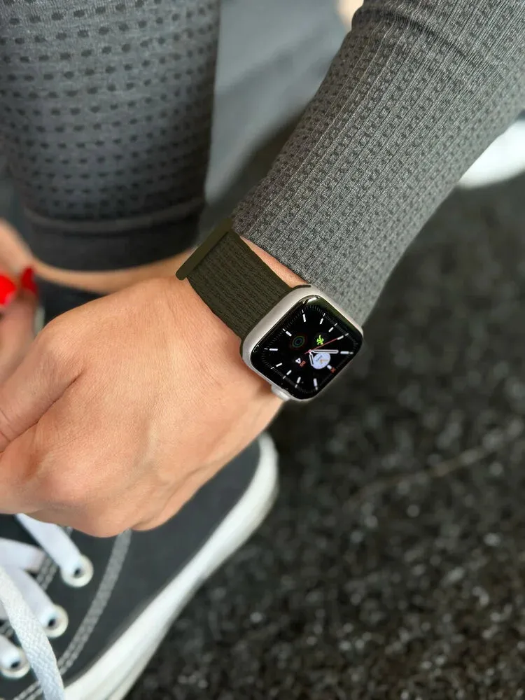 Luxury Feel Apple Watch Nylon Strap (Dark Green)  Limited Stock!