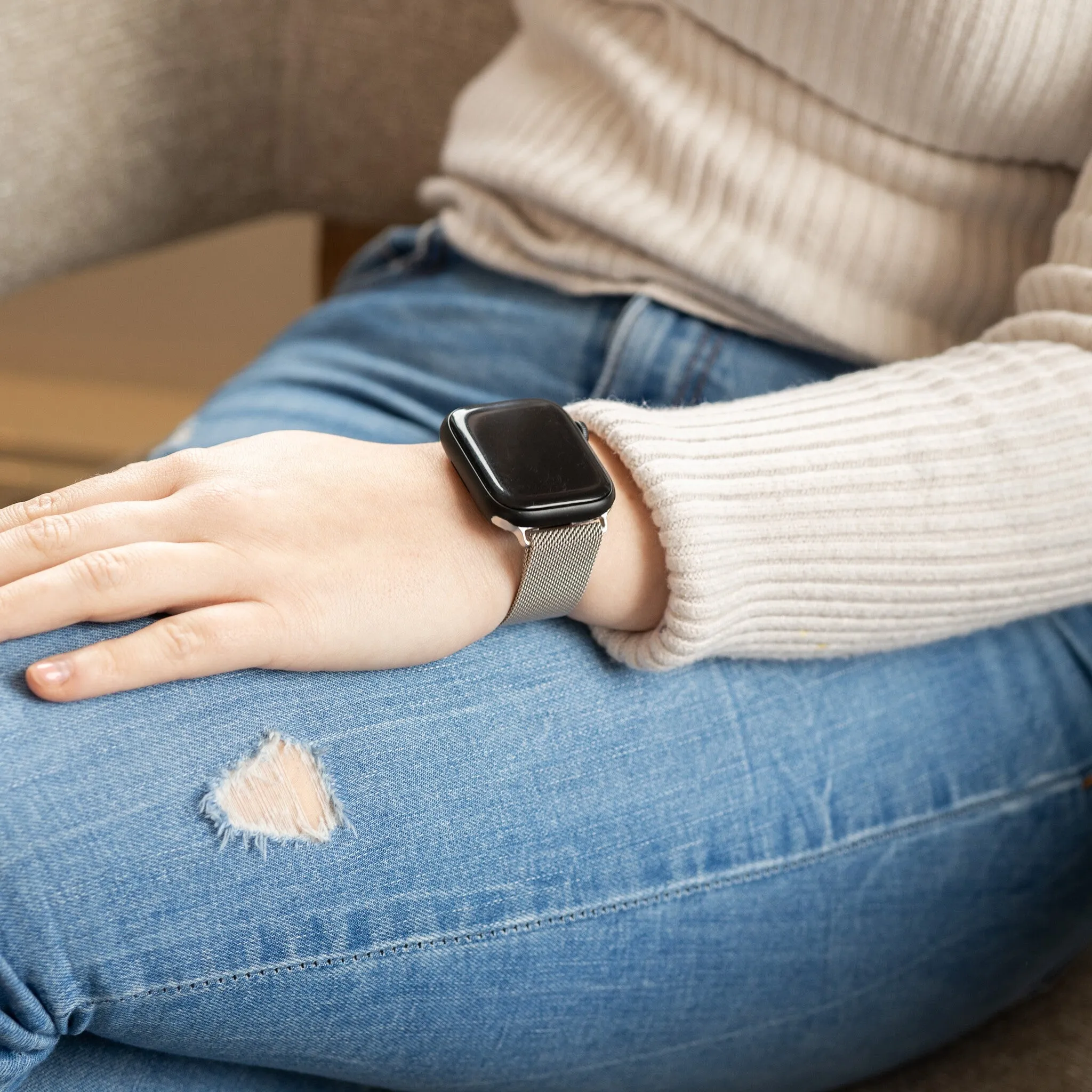 Premium Quality Apple Watch Milanese Strap (Starlight)  Ends Soon!