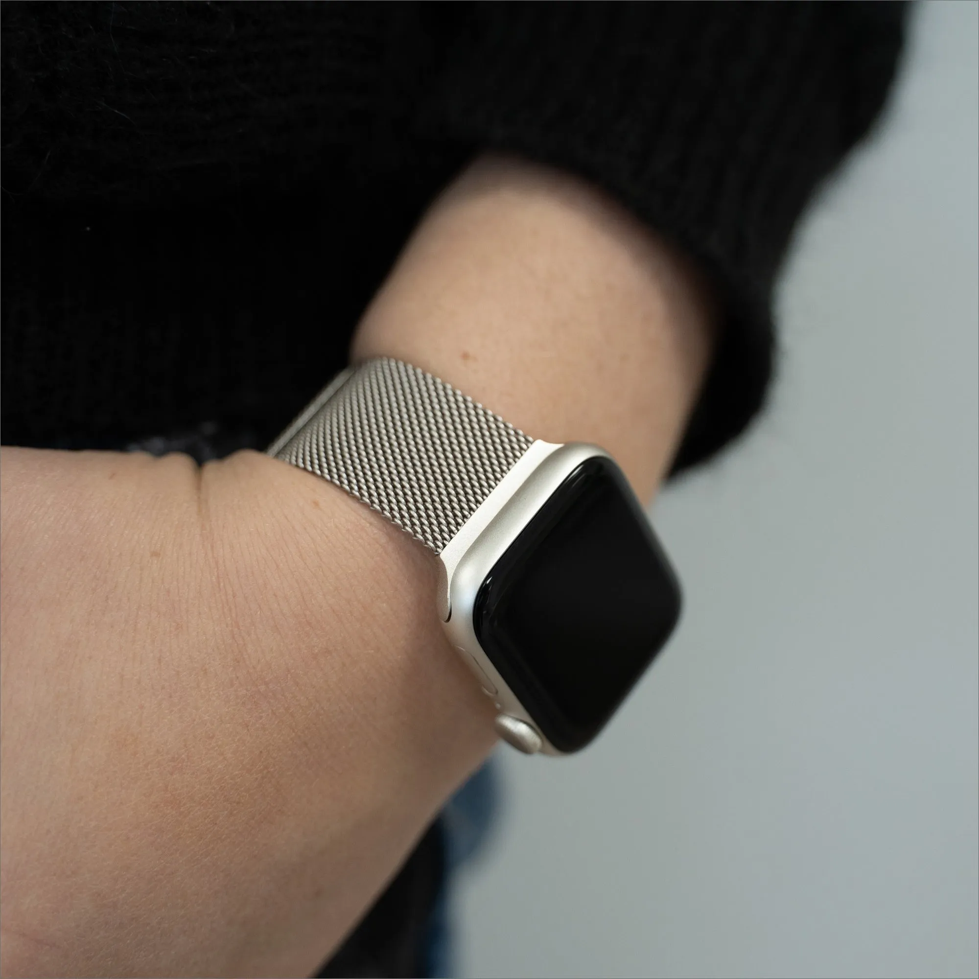 Premium Quality Apple Watch Milanese Strap (Starlight)  Ends Soon!