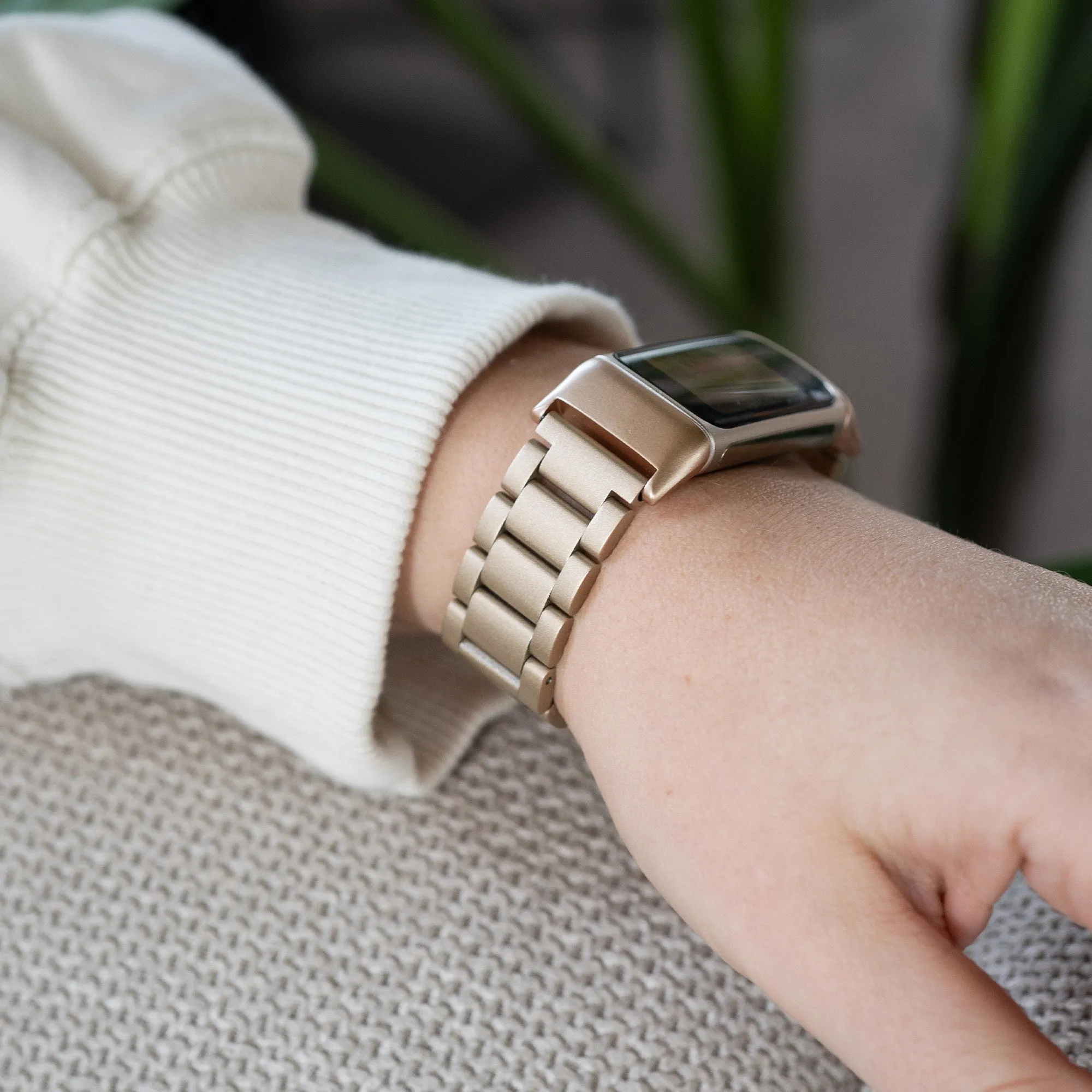 Top Rated Fitbit Charge 6 Metal Strap (Silver/Rose Gold)  Last Few Pieces!