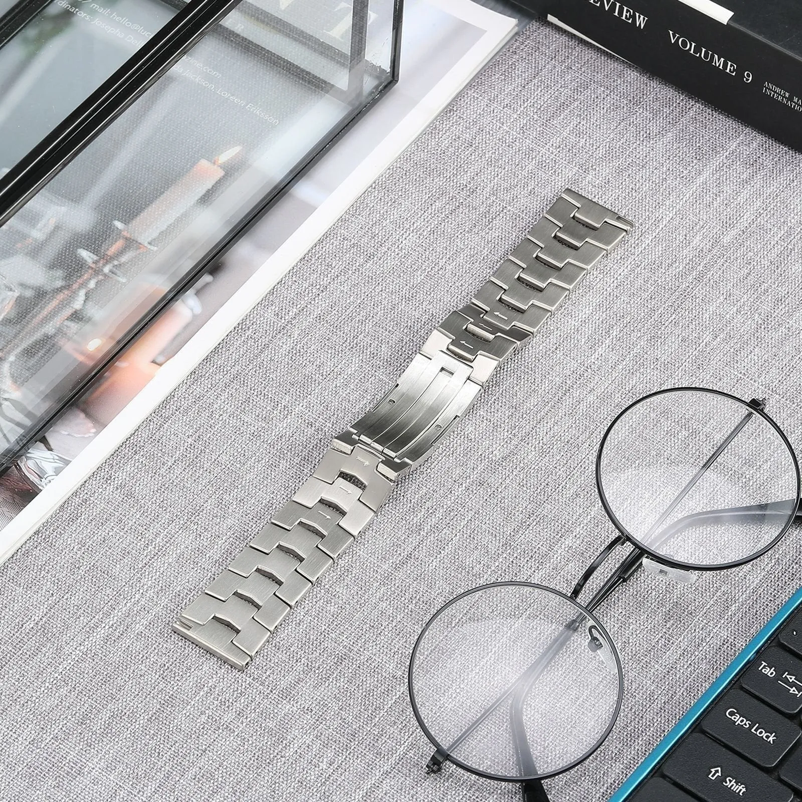 Top Rated Huawei Watch Ultimate Titanium Grain Band (Flat Buckle) (Silver)  Limited Release!