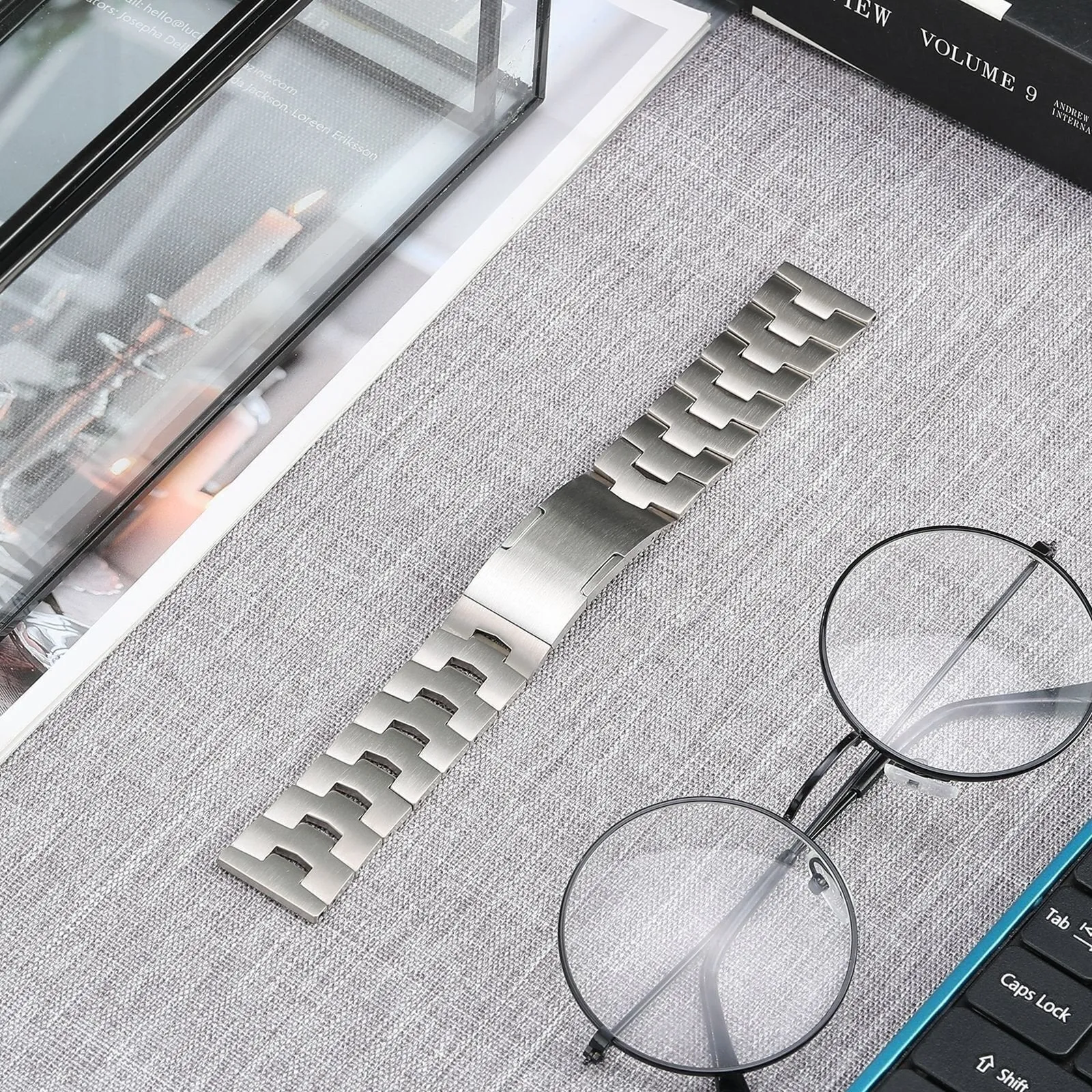 Top Rated Huawei Watch Ultimate Titanium Grain Band (Flat Buckle) (Silver)  Limited Release!
