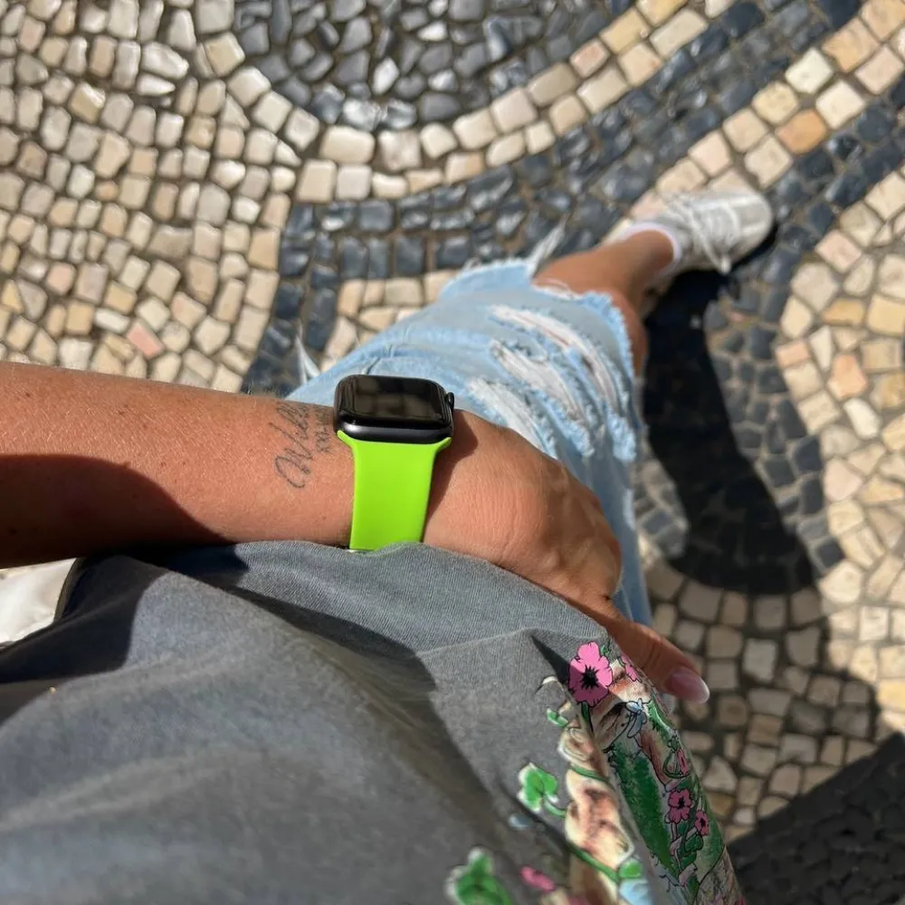 Trending Now Apple Watch Silicone Strap with Buckle (Green)  Limited Stock!