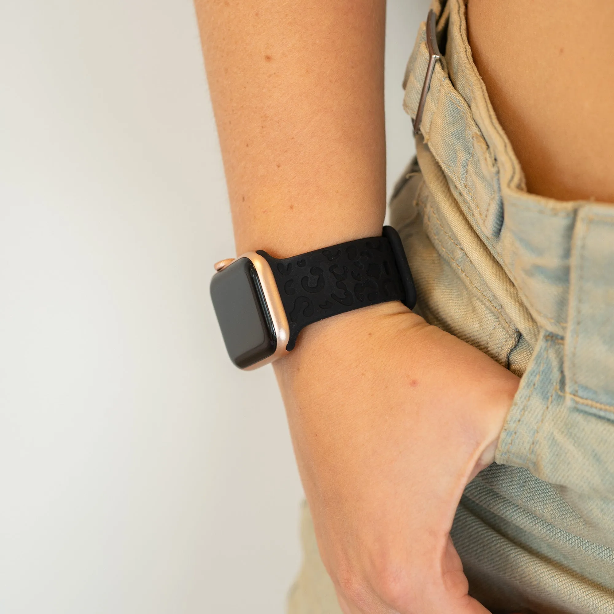 Trendy 2025 xoxo Wildhearts Apple Watch Silicone Strap Leopard Print (Black)  Stylish & Comfortable