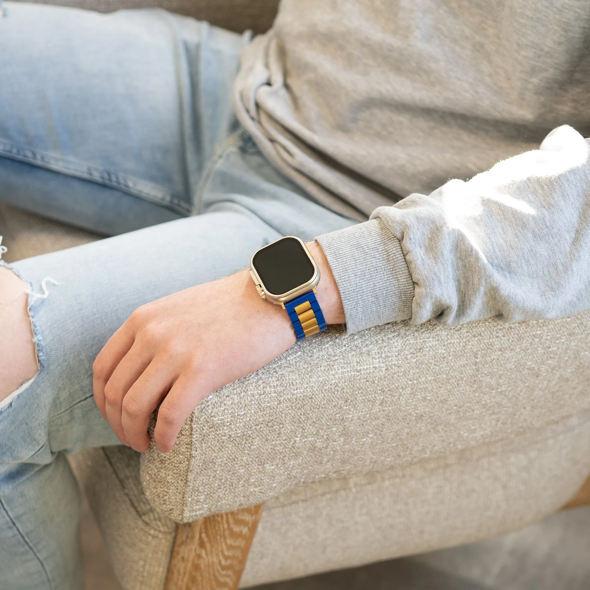 VIP Favorite Apple Watch Steel Strap (Blue/Gold)  Dont Miss Out!
